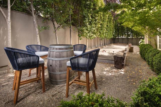 1661 University Avenue, Palo Alto CA: https://media.crmls.org/mediaz/a336281f-24bb-42b0-9e9e-c7585cc3b01b.jpg