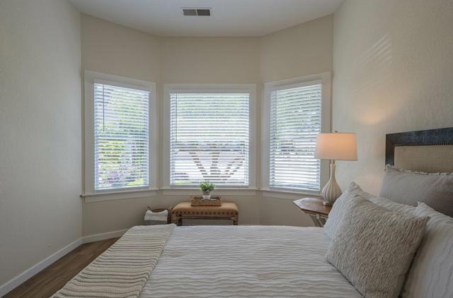 570572 Belden Street, Monterey CA: https://media.crmls.org/mediaz/a336ce0c-bdd2-4809-b895-7da8aeab2952.jpg