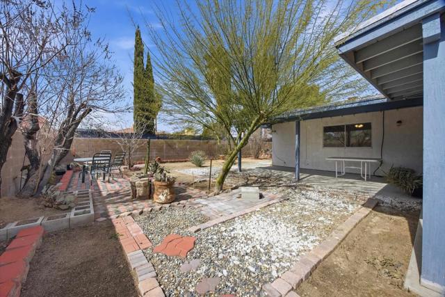 Detail Gallery Image 47 of 55 For 905 Cimarron Ct, Ridgecrest,  CA 93555 - 4 Beds | 2/1 Baths