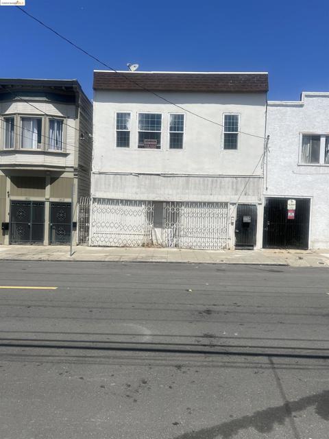 1815 13Th Ave, Oakland, California 94606, ,Multi-Family,For Sale,13Th Ave,41061321