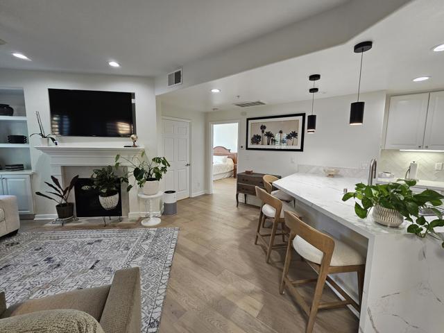 45245 Seeley Drive, La Quinta CA: https://media.crmls.org/mediaz/a3393443-7c97-4722-8675-36b486233d0c.jpg