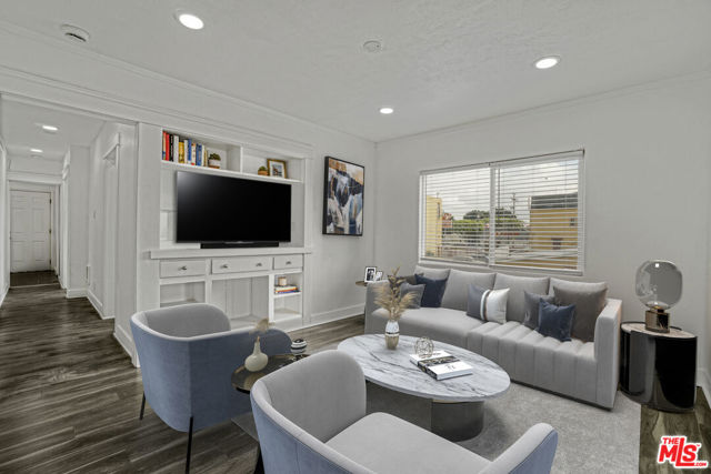 120 N Avenue 25, Los Angeles CA: https://media.crmls.org/mediaz/a339935a-75a5-410b-896d-caa6aa117b4d.jpg