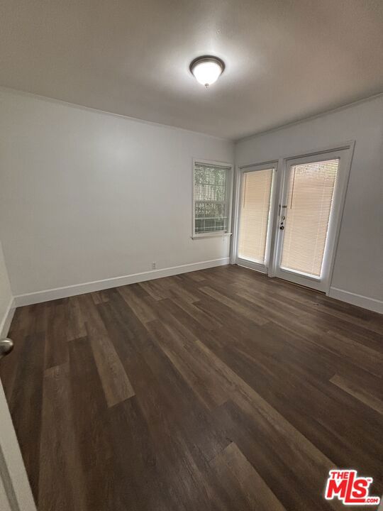 1638 Greenfield Avenue, Los Angeles CA: https://media.crmls.org/mediaz/a339af4c-e261-4eab-9a66-a50002fdedf1.jpg