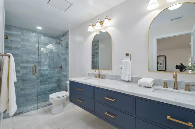 Detail Gallery Image 19 of 47 For 2465 Garfield St, Carlsbad,  CA 92008 - 4 Beds | 4/2 Baths