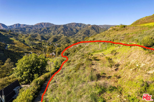 416 Ranchito Vista Road, Santa Barbara CA: https://media.crmls.org/mediaz/a339e11f-4582-467b-9556-fad3bb48ba1a.jpg