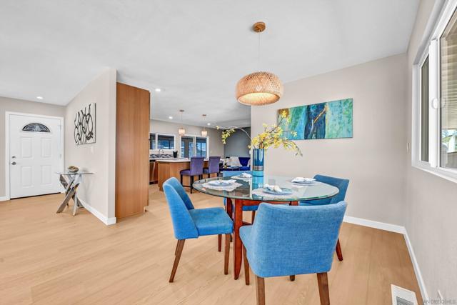 1401 El Norte Pkwy, San Marcos CA: https://media.crmls.org/mediaz/a33a6d88-25ca-446b-8a17-9a4fa5437dce.jpg