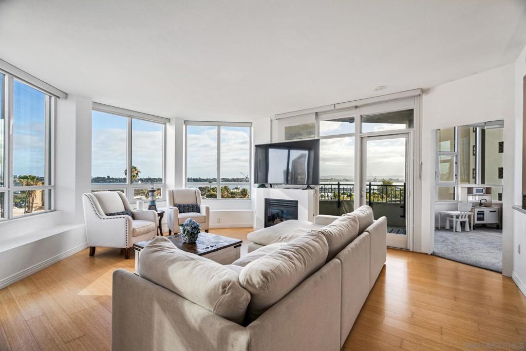 700 Harbor Dr - photo 3