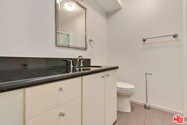 828 Westmount Drive, West Hollywood CA: https://media.crmls.org/mediaz/a33c2d1c-bc19-47d2-934c-2457795c24e4.jpg