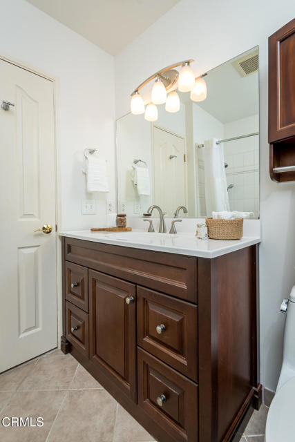 Detail Gallery Image 41 of 74 For 3550 Santa Carlotta St, Glendale,  CA 91214 - 5 Beds | 4 Baths