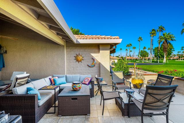 36 Maximo Way, Palm Desert CA: https://media.crmls.org/mediaz/a33cec08-7e17-481f-bf22-9009bc1a823c.jpg