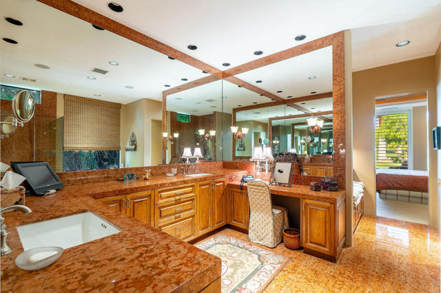 37551 Thompson Road, Rancho Mirage CA: https://media.crmls.org/mediaz/a33d0644-aff4-45fa-85c9-dd611580adc8.jpg