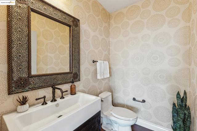 530 Gravatt Dr, Berkeley CA: https://media.crmls.org/mediaz/a33d50d9-c578-433e-bac3-4f75be2b33ec.jpg