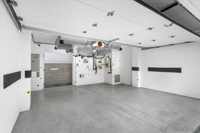 710 Verona Court, San Diego CA: https://media.crmls.org/mediaz/a33d78a6-e851-4fdf-b65b-2a25150405d2.jpg