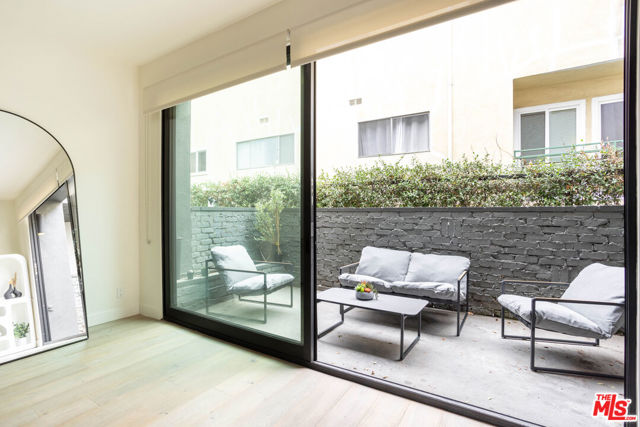 1823 N Fuller Avenue, Los Angeles CA: https://media.crmls.org/mediaz/a33d8db8-2971-4f9b-8df2-0de7160c890f.jpg
