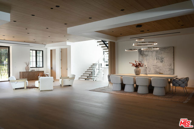 23615 Long Valley Road, Hidden Hills CA: https://media.crmls.org/mediaz/a33e21fa-1b88-42e8-89a6-5c45b1b43300.jpg