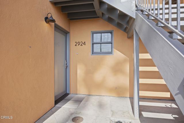 2924 Lakeshore Court, Oxnard CA: https://media.crmls.org/mediaz/a33ff19f-e86c-4ec1-b4f5-3aebc6761850.jpg