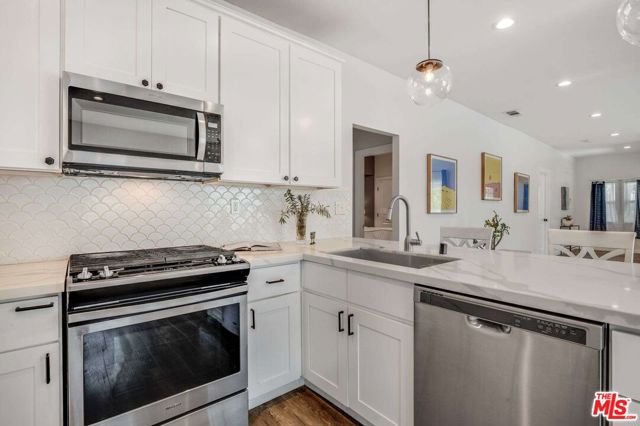 1304 -1306 W 48th Street, Los Angeles CA: https://media.crmls.org/mediaz/a340214b-f230-4b22-9be4-243942e012e1.jpg