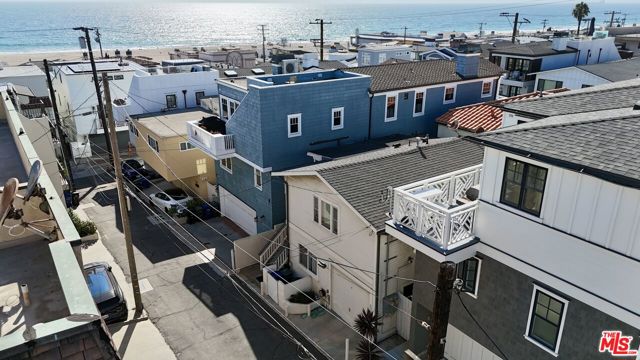 136 28th Street, Hermosa Beach, California 90254, 0 ,Residential Income,For Sale,28th,0,26874939
