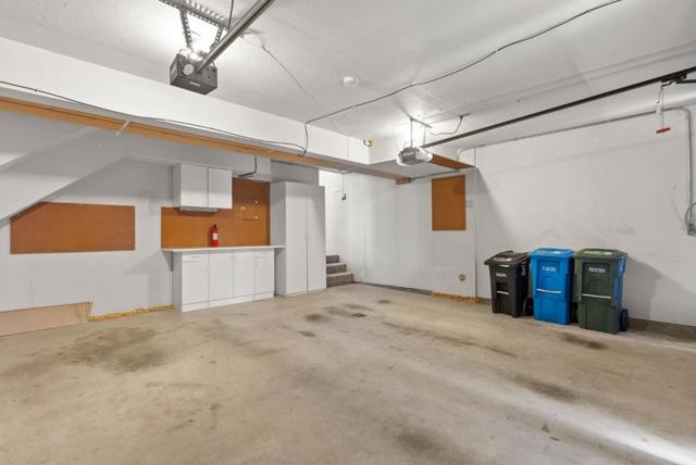 1115 Outrigger Lane, Foster City CA: https://media.crmls.org/mediaz/a340ea92-dede-4802-a359-c09ad3b817eb.jpg