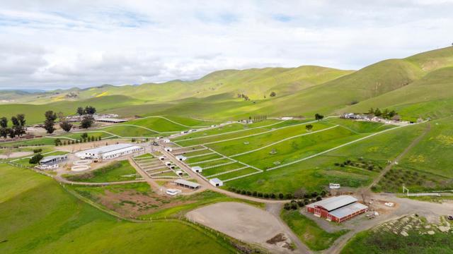 6033 Dagnino Road, Livermore CA: https://media.crmls.org/mediaz/a34122dc-a255-49c4-8944-229920756bf1.jpg