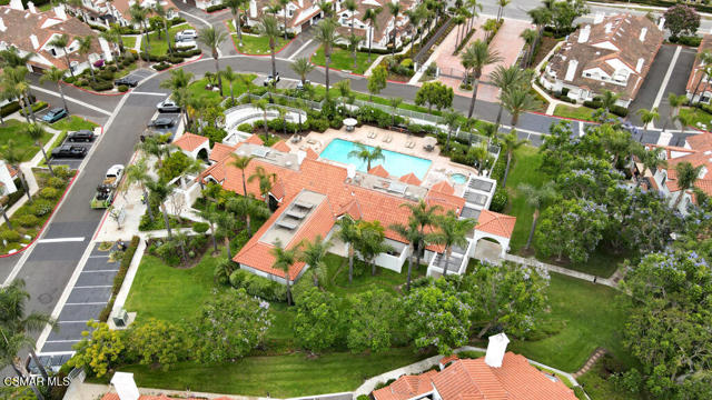 237 Camino Toluca, Camarillo CA: https://media.crmls.org/mediaz/a34437cd-9657-4f3d-9fe9-22dfd9436c85.jpg