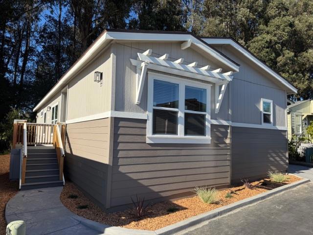 3253 Ashwood Way, Soquel CA: https://media.crmls.org/mediaz/a344921f-ab66-44ab-a427-f35e15d68149.jpg
