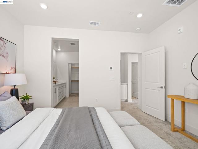 3265 Internet Cmn, Fremont CA: https://media.crmls.org/mediaz/a344a77e-ff70-4eec-ba94-2f9923d8147b.jpg