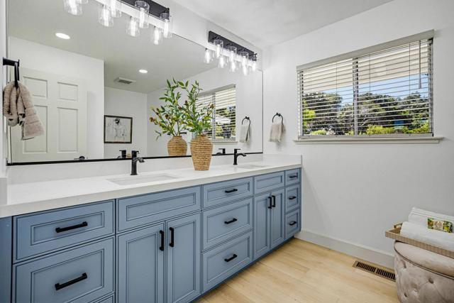 Image 20 of 36 For 25485 Via Paloma