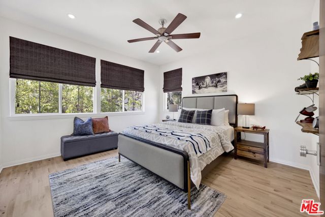 23473 Palm Drive, Calabasas CA: https://media.crmls.org/mediaz/a3457fbf-c63b-42a0-875c-1228a1fb5f78.jpg