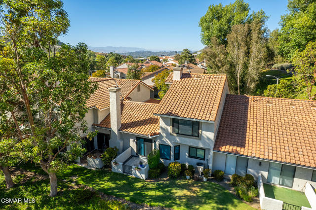 6208 Corte Antigua, Camarillo CA: https://media.crmls.org/mediaz/a34589f8-7758-4674-a7cf-27c54c993f86.jpg