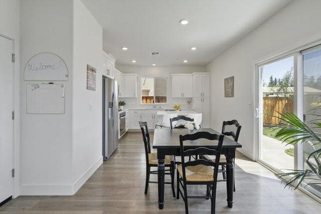 9182 Wickham Court, Gilroy CA: https://media.crmls.org/mediaz/a345929e-75b0-4ef3-94bd-7d880cd37a93.jpg