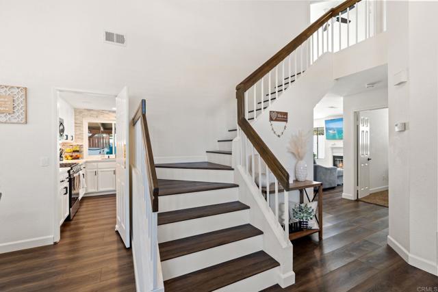 Detail Gallery Image 16 of 43 For 1378 Corte Lira, San Marcos,  CA 92069 - 4 Beds | 3 Baths
