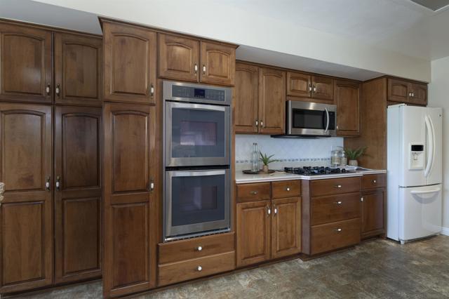 1945 Goldboro Street, San Diego CA: https://media.crmls.org/mediaz/a346ee45-8b68-43bc-ae7c-e1589dadb88a.jpg