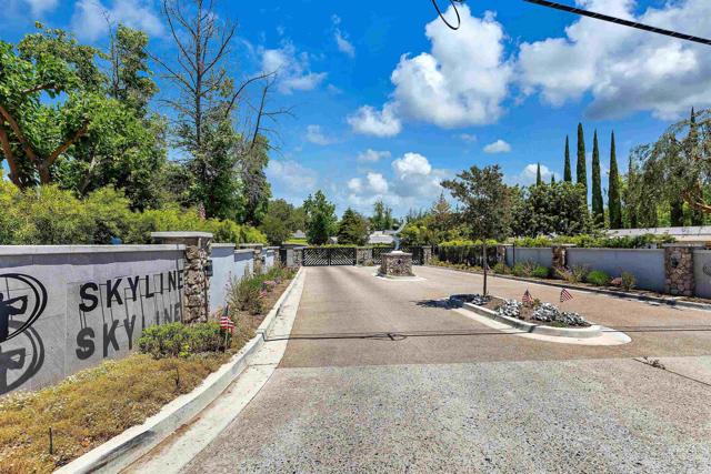 18218 Paradise Mountain Road, Valley Center CA: https://media.crmls.org/mediaz/a3472773-fff1-4ea0-9f3e-1d97b3097d9b.jpg