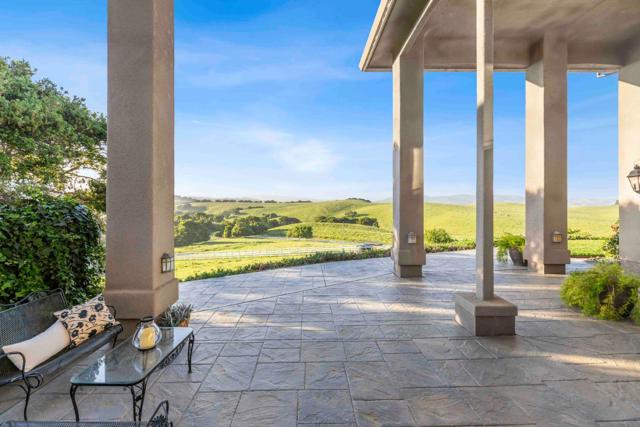 1860 Salinas Road, San Juan Bautista CA: https://media.crmls.org/mediaz/a3474777-7c8e-4574-89a9-703a9bed7d2a.jpg