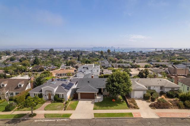 1251 Savoy St, San Diego CA: https://media.crmls.org/mediaz/a347a154-0dfb-4972-b829-f758080dcb73.jpg