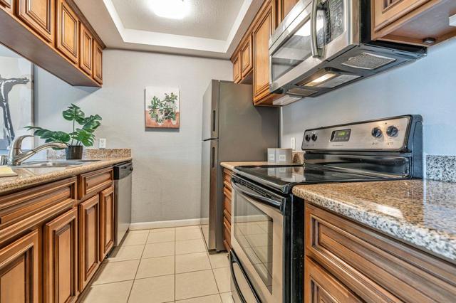 324 Catalpa Street, San Mateo CA: https://media.crmls.org/mediaz/a348353d-bf93-43a3-8a88-4013e4f90f6d.jpg