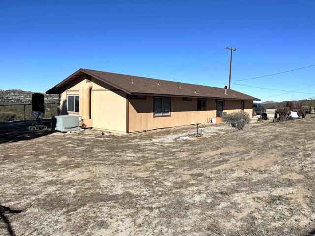 Detail Gallery Image 3 of 37 For 1902 Tierra Del Sol Rd, Boulevard,  CA 91905 - 3 Beds | 2 Baths