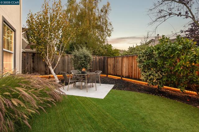 84 Plumeria Ct, Danville CA: https://media.crmls.org/mediaz/a34860b0-93a6-406c-a8b3-841dcc235456.jpg