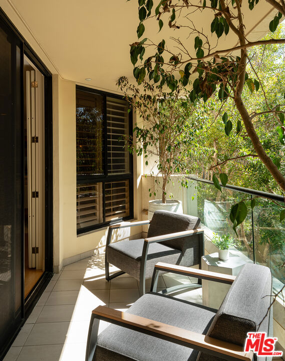 2 Bed Home for Sale in Santa Monica, California