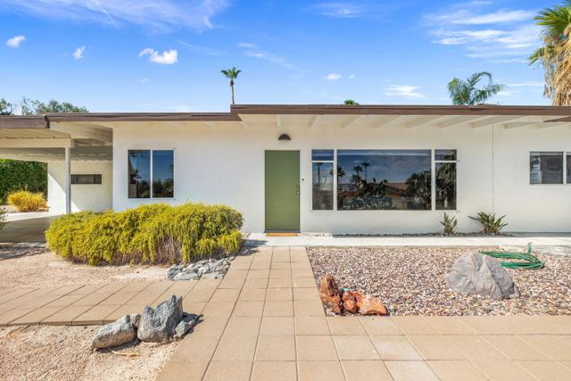 68079 Vista Del Valle, Cathedral City CA: https://media.crmls.org/mediaz/a349435e-24d7-49fe-8b22-2c8faadecbc7.jpg