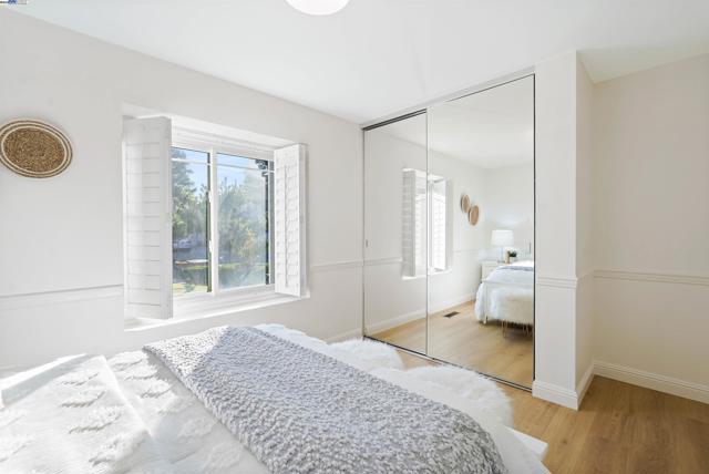 3211 Harvey Ct, Pleasanton CA: https://media.crmls.org/mediaz/a34a7d46-4cfe-4357-b1dc-e6ae07619057.jpg
