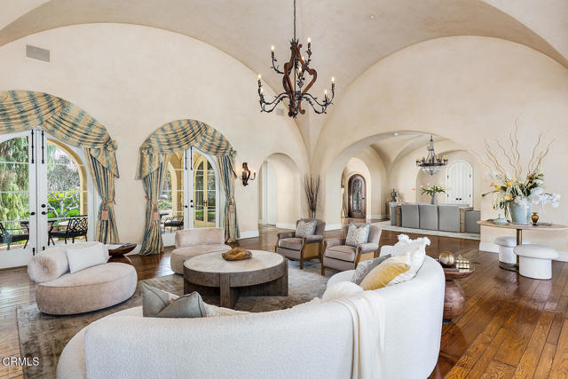 Detail Gallery Image 13 of 65 For 1535 Circle Dr, San Marino,  CA 91108 - 5 Beds | 5/3 Baths