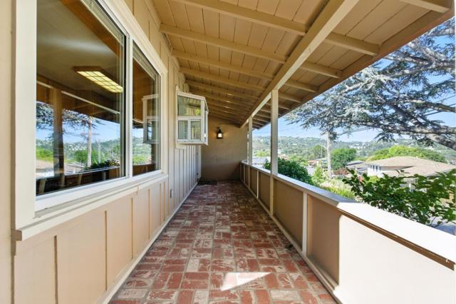 1627 El Verano Way, Belmont CA: https://media.crmls.org/mediaz/a34b376f-59dd-416e-a95f-810e354c2ed9.jpg