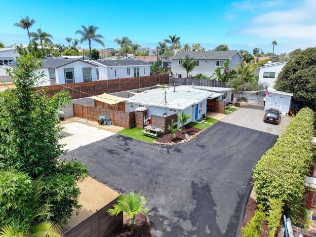 132 134 Phoebe St, Encinitas CA: https://media.crmls.org/mediaz/a34b6cc4-20c8-4125-b5f3-3affe789cb3a.jpg