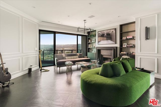 10490 Wilshire Boulevard, Los Angeles CA: https://media.crmls.org/mediaz/a34c2058-ae5a-4a1d-b9f3-13480589e9f7.jpg