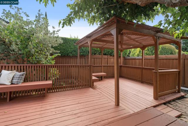 1786 Klier Drive, Concord CA: https://media.crmls.org/mediaz/a34c6fb9-831e-4464-984b-cf01fc7e2d3b.jpg