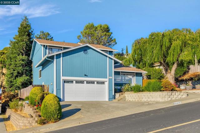 154 Turnberry Way, Vallejo CA: https://media.crmls.org/mediaz/a34ccbe0-04b9-4d8b-8985-8bde81c0dac5.jpg