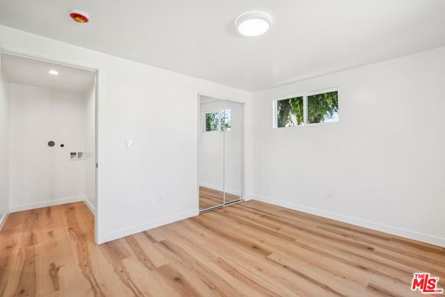 2922 8th Avenue, Los Angeles CA: https://media.crmls.org/mediaz/a34cf908-5f16-43e8-ad65-4a4134b370d8.jpg