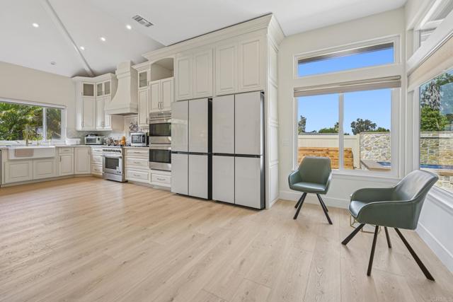 1176 LA SOMBRA Drive, San Marcos CA: https://media.crmls.org/mediaz/a350ab4e-c41e-4817-9bf9-9b835bfc3da7.jpg